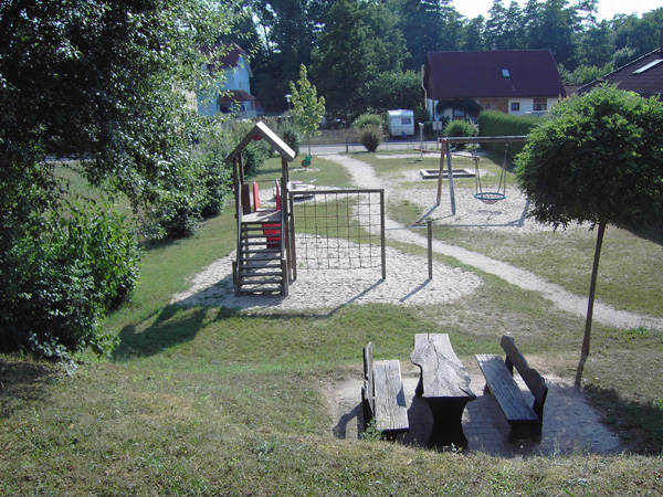 Spielplatz Helmstadt Heldestraße