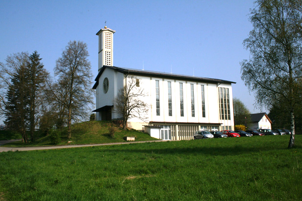 Kath. Kirche Helmstadt